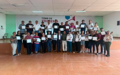 Se imparte curso “ El poder de la imagen “ al Comité Directivo Estatal y Delegados