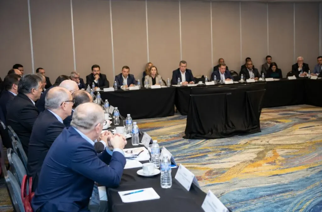 Acuerdos laborales buscan equilibrio entre productividad y salarios