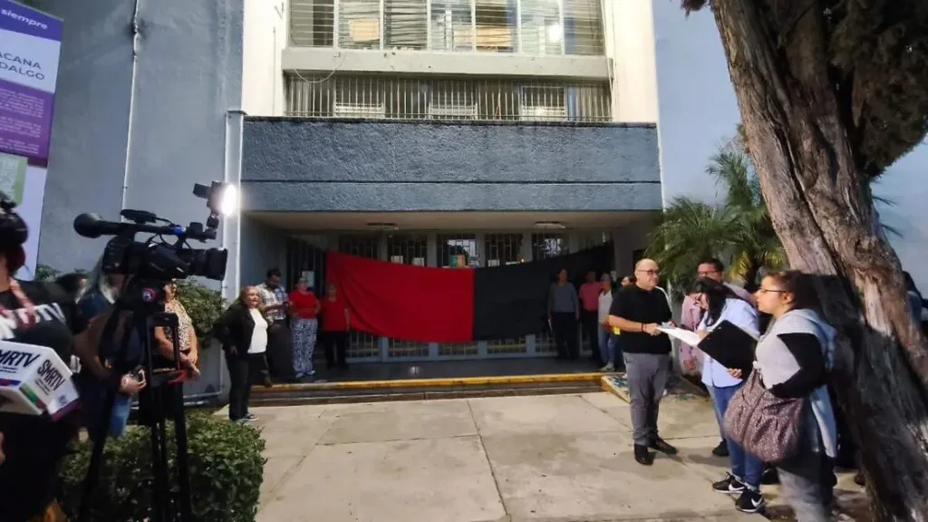 SUEUM rechaza oferta y estalla huelga en Michoacán