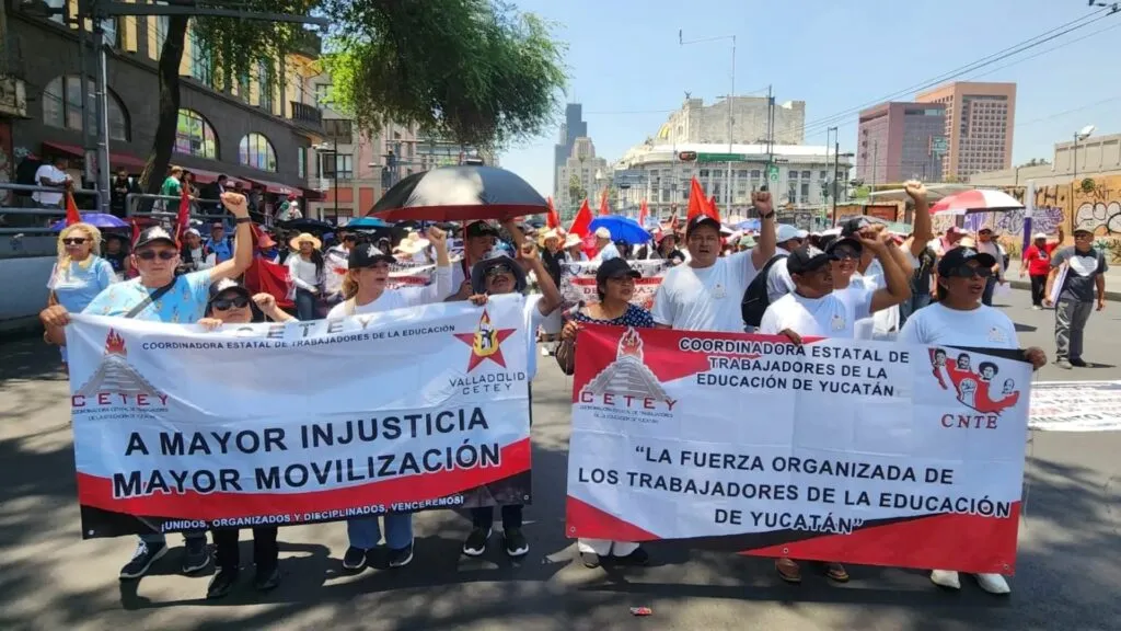 CNTE anuncia huelga nacional y plantón en el Zócalo