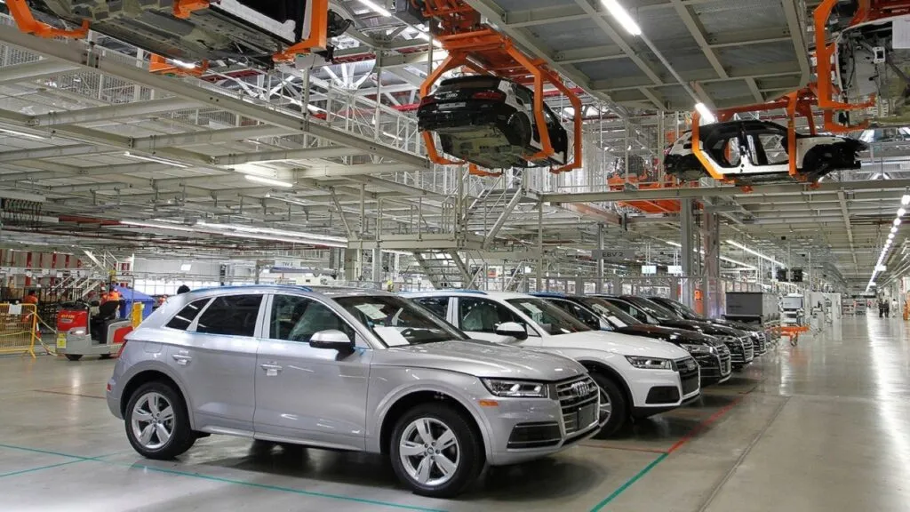 Acuerdo laboral evita huelga en planta de Audi en Puebla