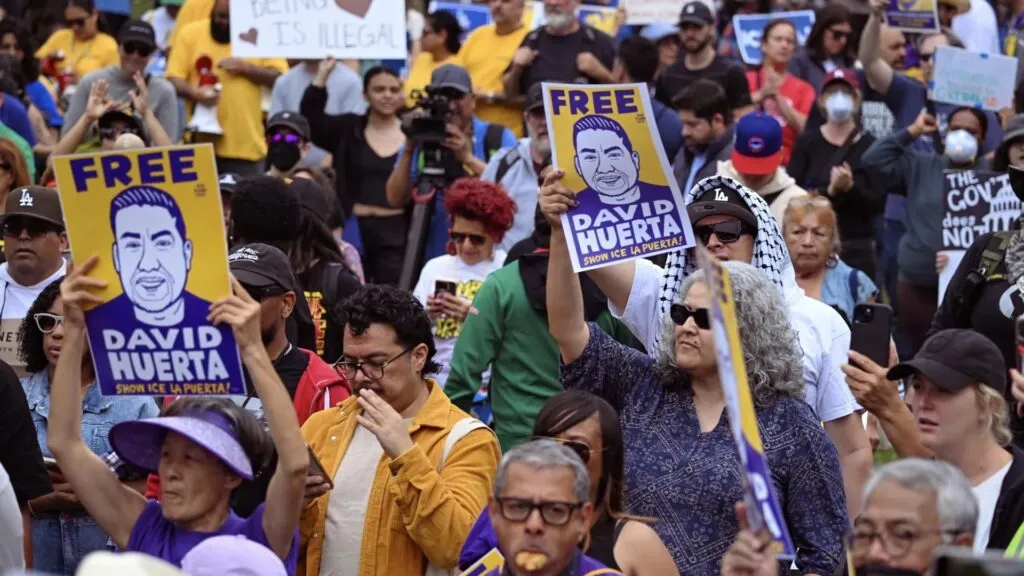 Justicia retirará acusación contra líder sindical en EE.UU