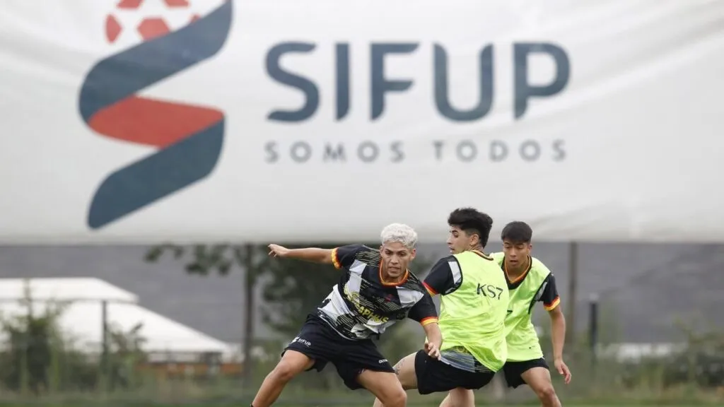 Preocupa a Sindicatos del fútbol la situación migratoria
